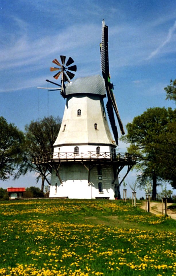 Galerie-Holländermühle von 1877 in Sprengel (Neuenkirchen), Mai 2008 by Scheffbuch