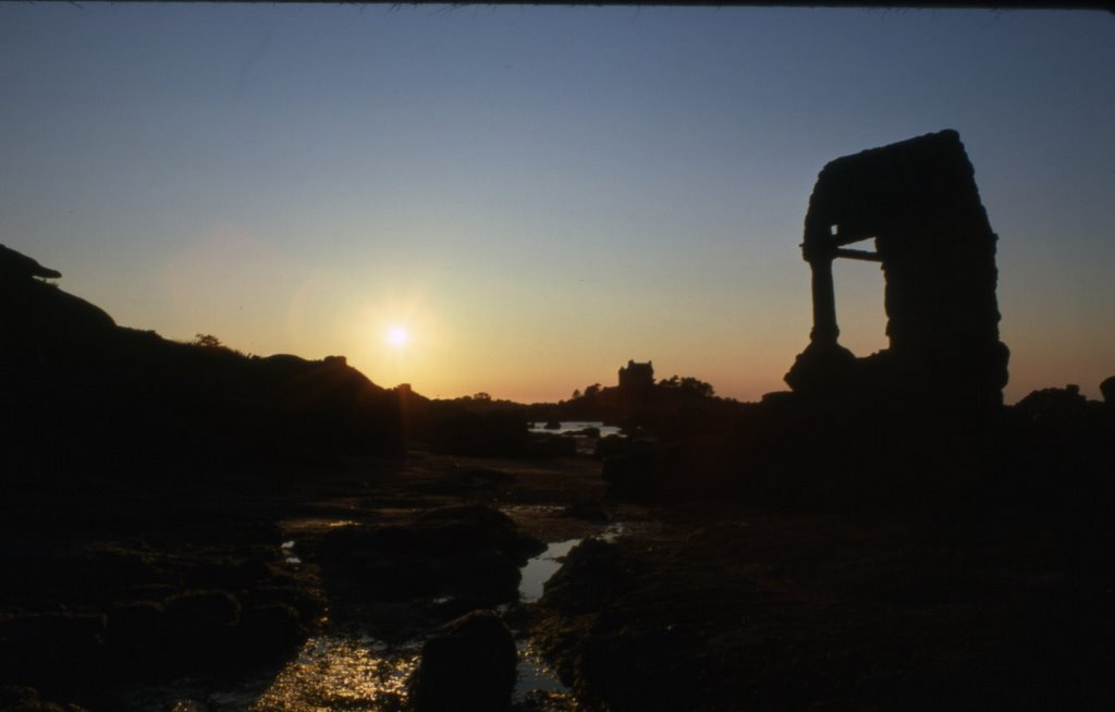 Sunset on SAINT-GUIREC_BRITTANY by François PITROU_CHARLIE