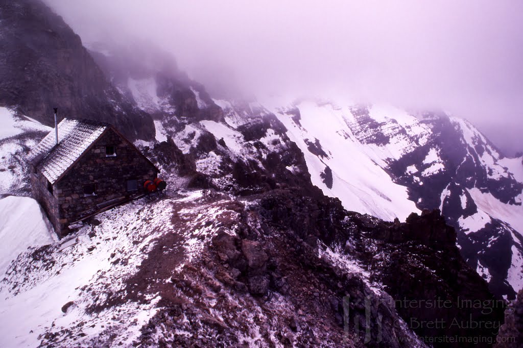 Abbot Hut - Highest placed building in Canada at 2,925 m (9,598') by Brett Aubrey / Intersite Imaging