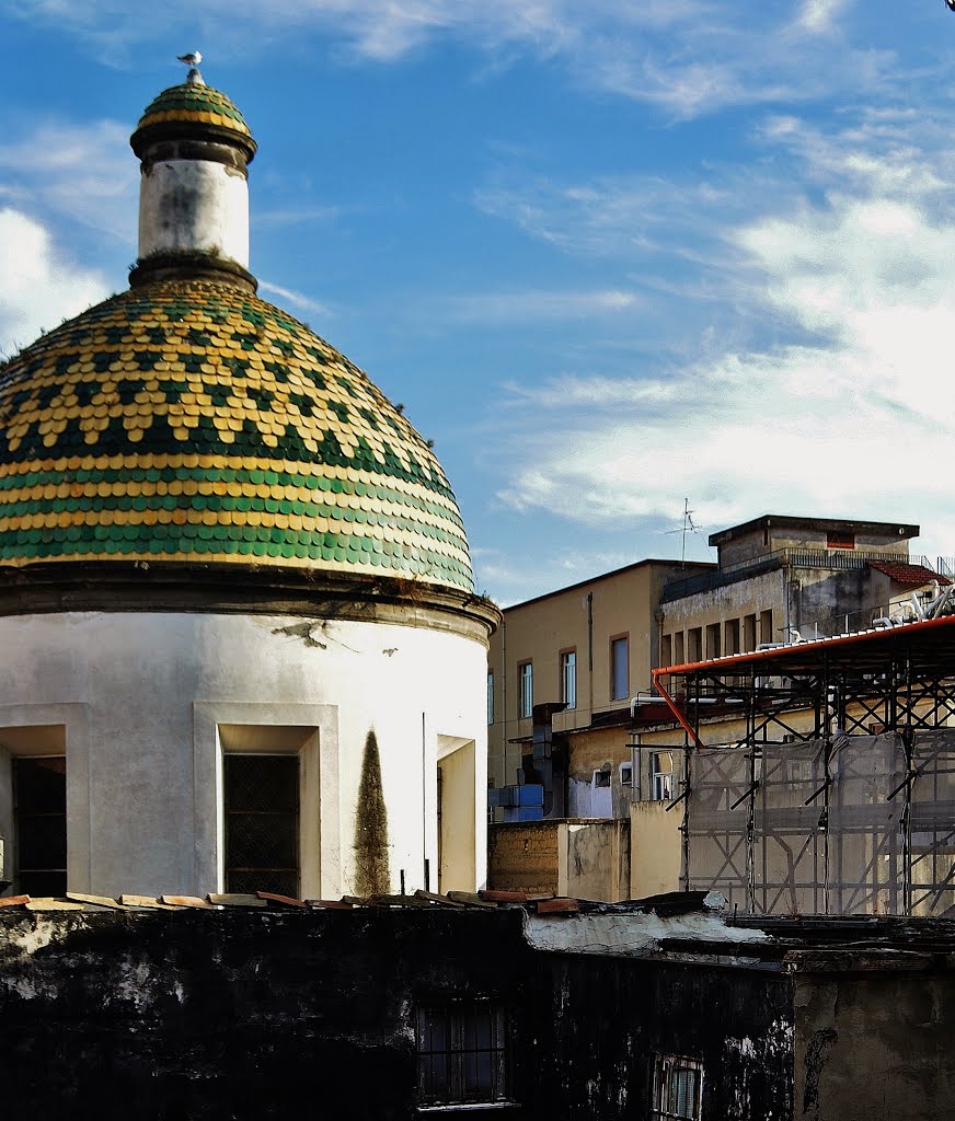 Cupola della Chiesa di Santa Maria Donnaregina Vecchia by Silvana Berardelli