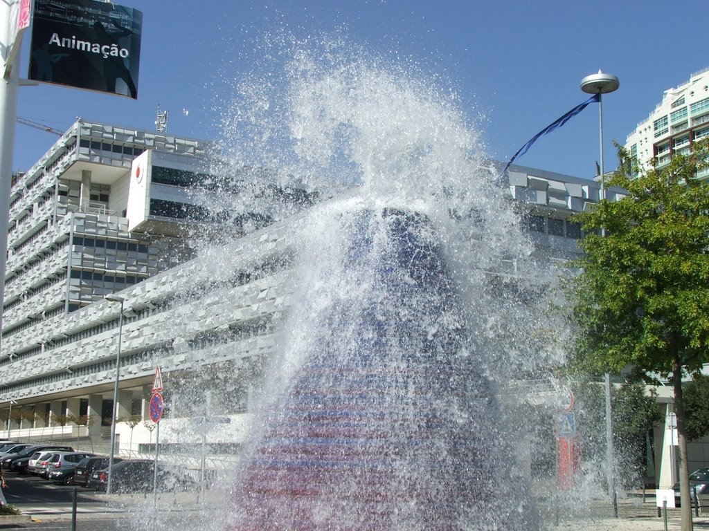 Explosão do Vulcão de Água - Parque das Nações - Lisboa, Porugal by Pedro Ferreira dos S…