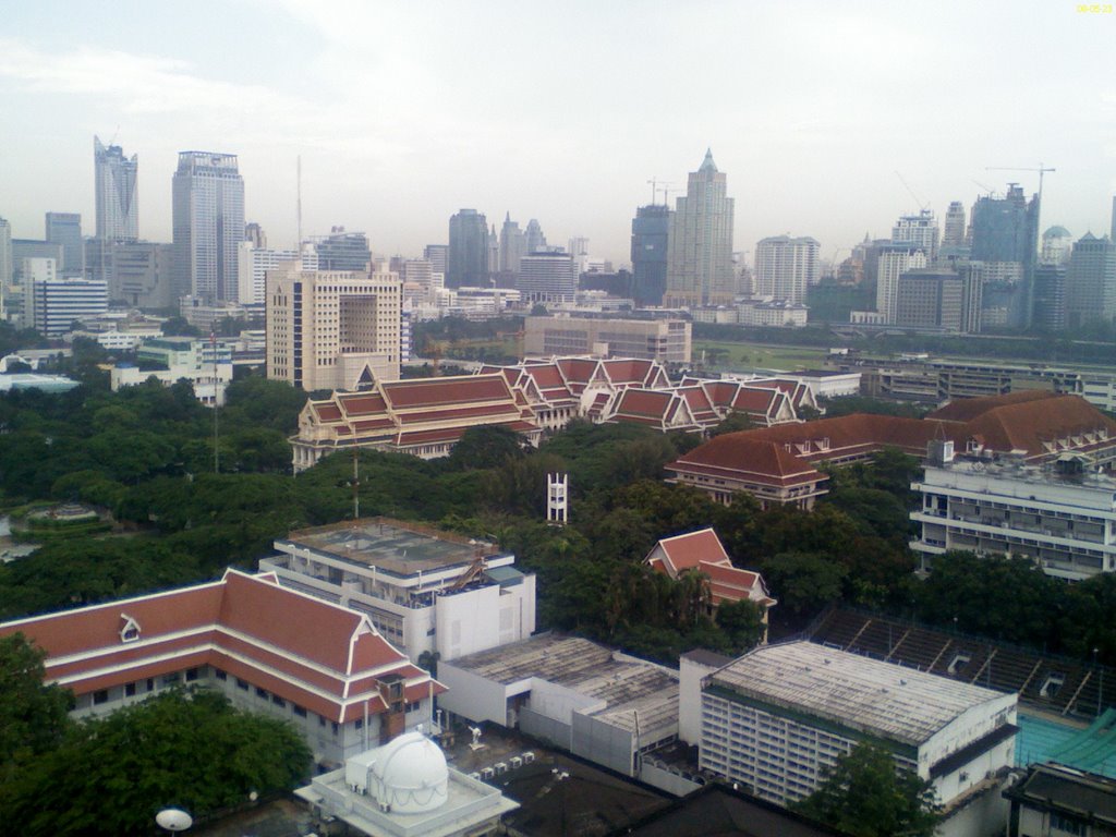 Chulalongkorn University by mahittip