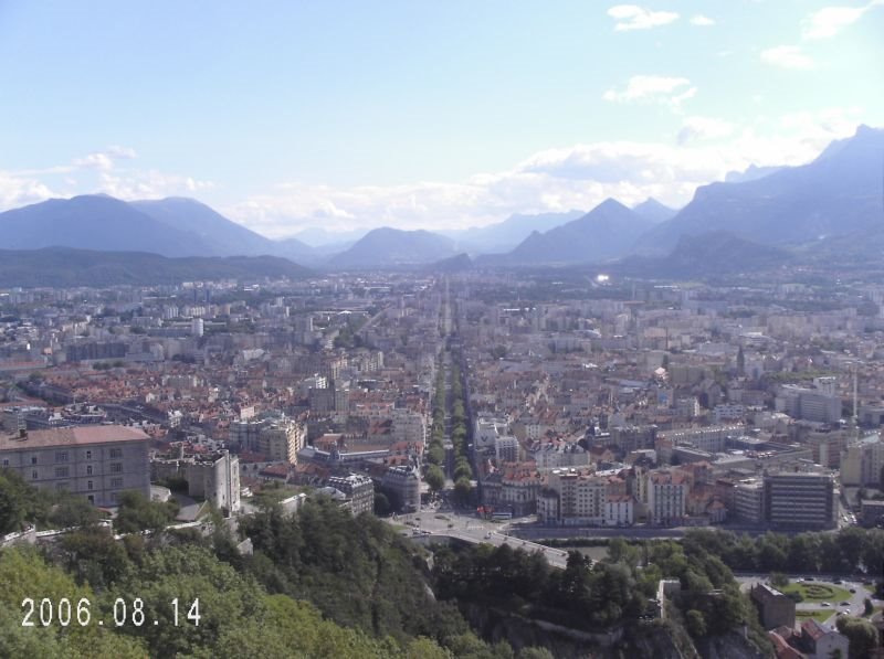 La bastille - Grenoble - Vue depuis les hauteurs by resux