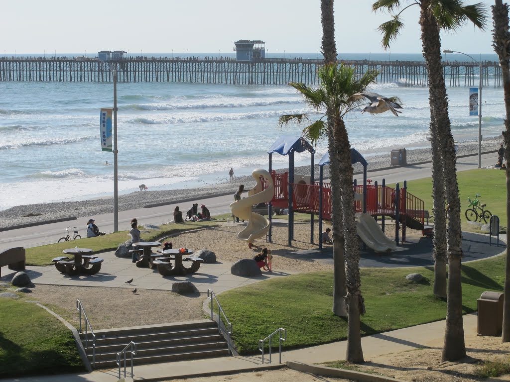 Playground, Oceanside Pier by patakieva