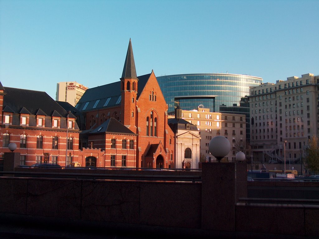 Brick and Glass (European Visits Centre) by Melih Rustu CALIKOGLU