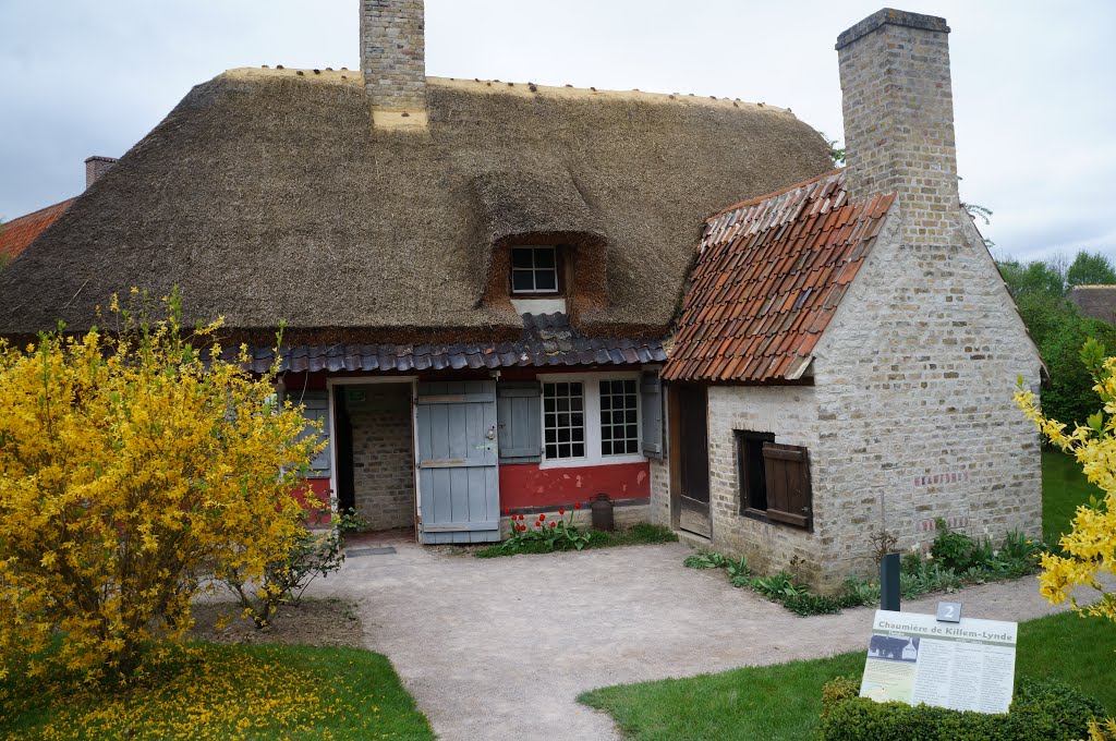 Villeneuve d'Ascq, Musée de Plein air .- Chaumière de Killem by Pierre-André Leclercq