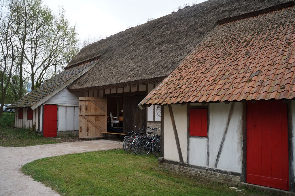 Villeneuve d'Ascq, Musée de Plein air .-Grange dîmière d'Esquelbecq by Pierre-André Leclercq