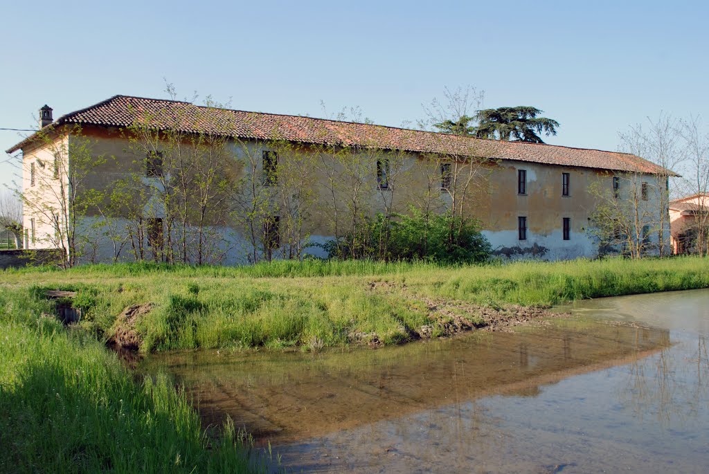 Cascina Taccona, Dorno. Pv. by Dario P. Gastoni