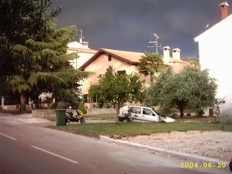 Porec - calm before the storm - with AIPTEK :-) 2004.06.20. by pihentagyman