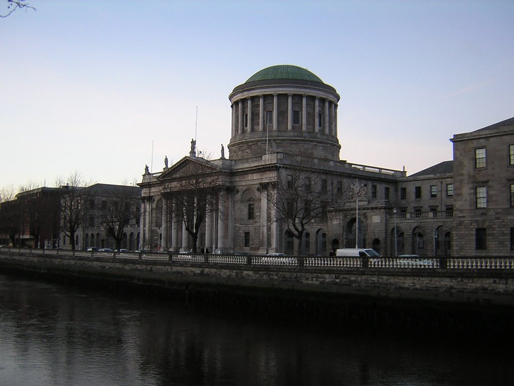 Four Courts by Giuseppe Faggioni