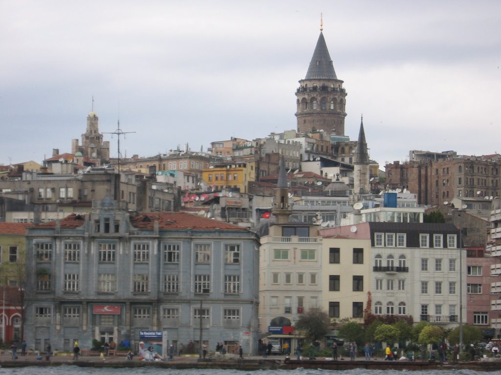 Galata castle by Feyyaz Kösembay