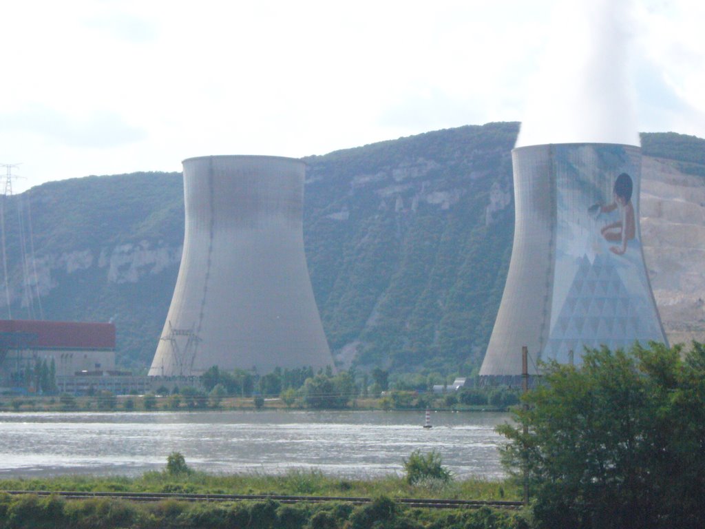 Centrale Nucleare (Agosto 2007) by paolosentinelli