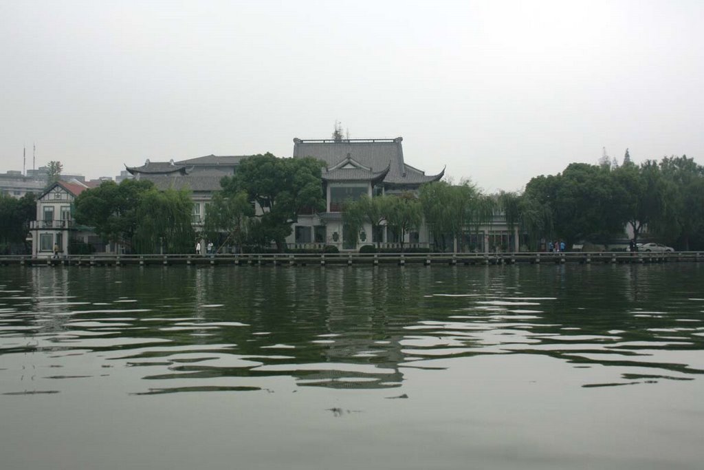 Hồ Tây chiều sương mù (West Lake in fog day) by nguyen thanh vinh