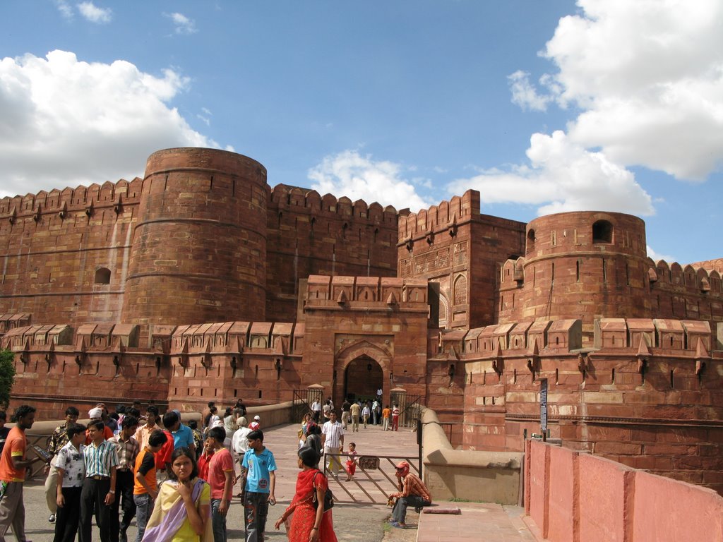 Red Fort, Agra by Prof. Richard T. Mor…