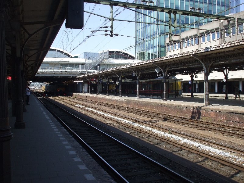 Utrecht central station (2008) by jk1812