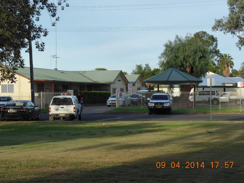 Bourke - Aboriginal Health Service - 2014-04-09 by sandyriva