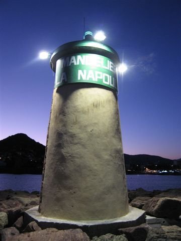 Phare Mandelieu-La Napoule by Franck Hugues