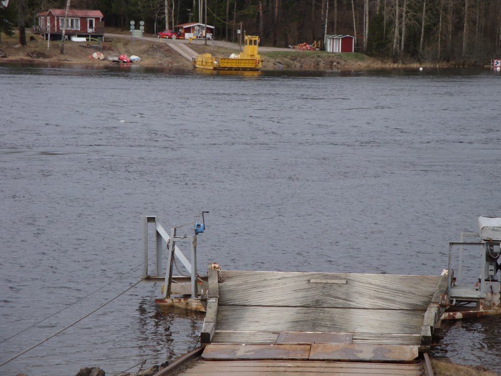 Den är i drift från maj till sena hösten by KnivaBo