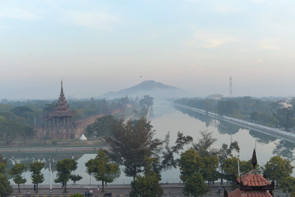 View to the Mandalay hill by PALLYCH72