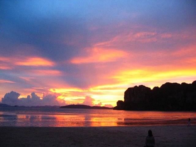 Railey Beach at Sunset by dogsix