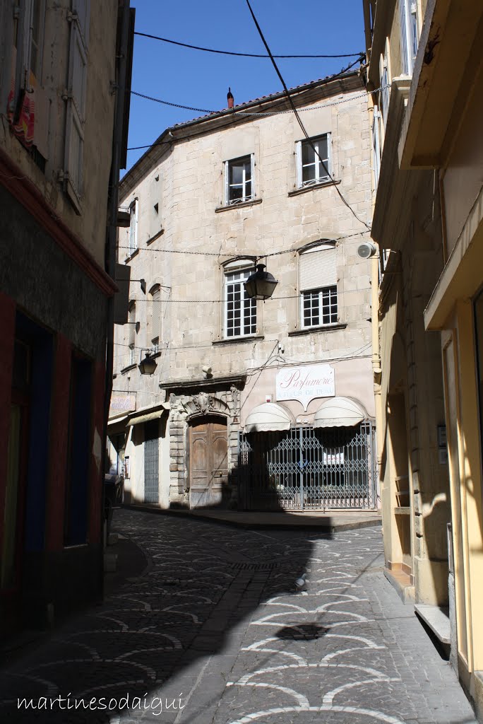 Une rue de Lodève by Martine SODAIGUI