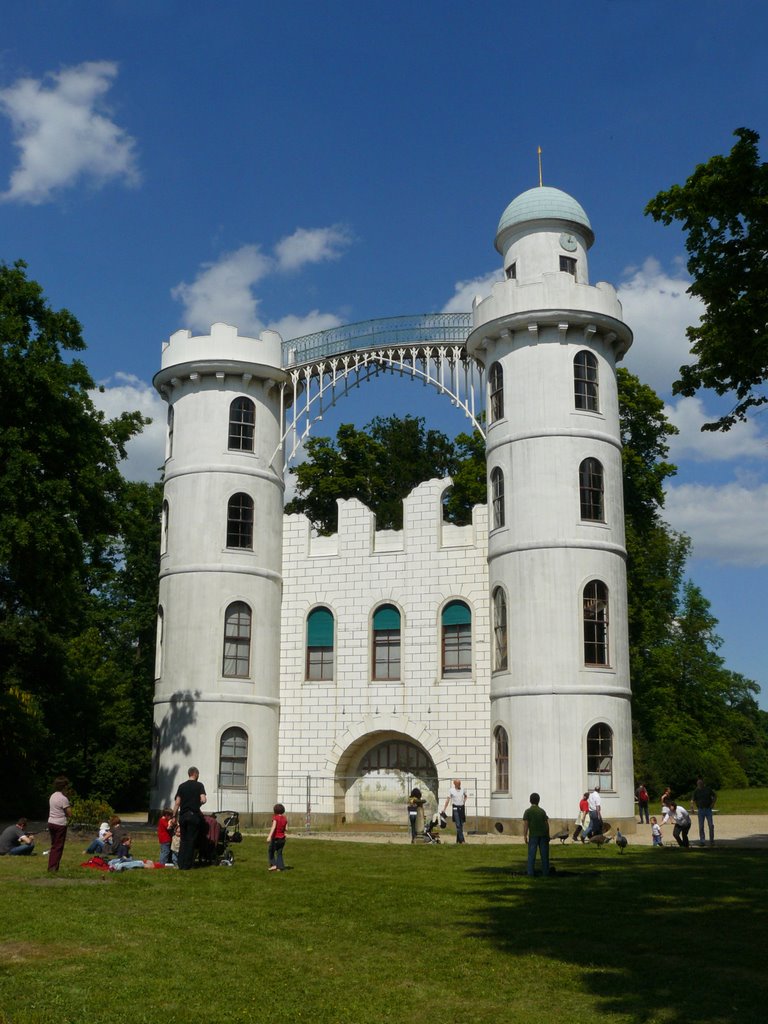 Das Schloss auf der Pfaueninsel... by tumblr.tk