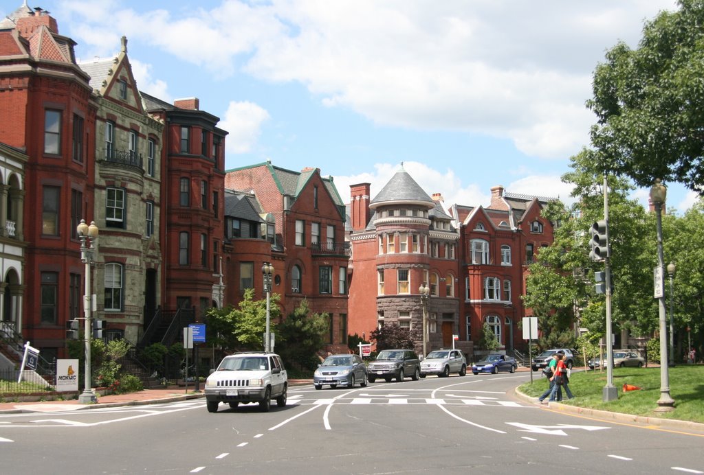 Row Houses on Logan Circle by tornadoe