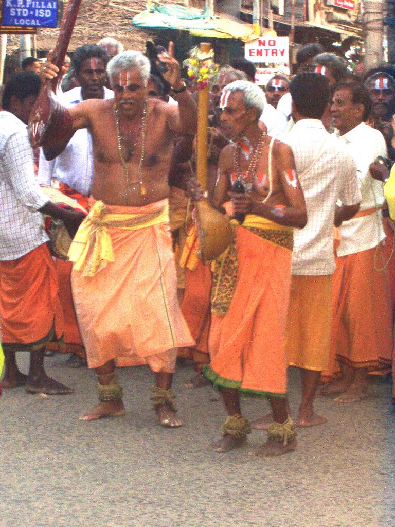 Shiva temple dancers by mugurk