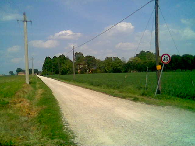 La vecchia strada sterrata by Dario ebasta