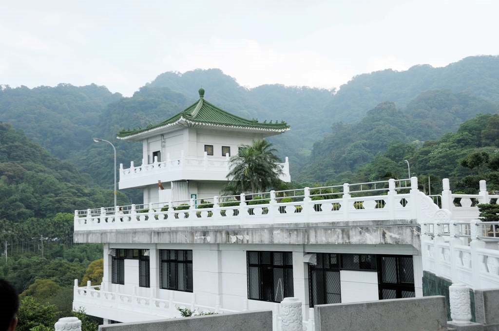 Buddhism temple in Tu Ching by sweetman Kim