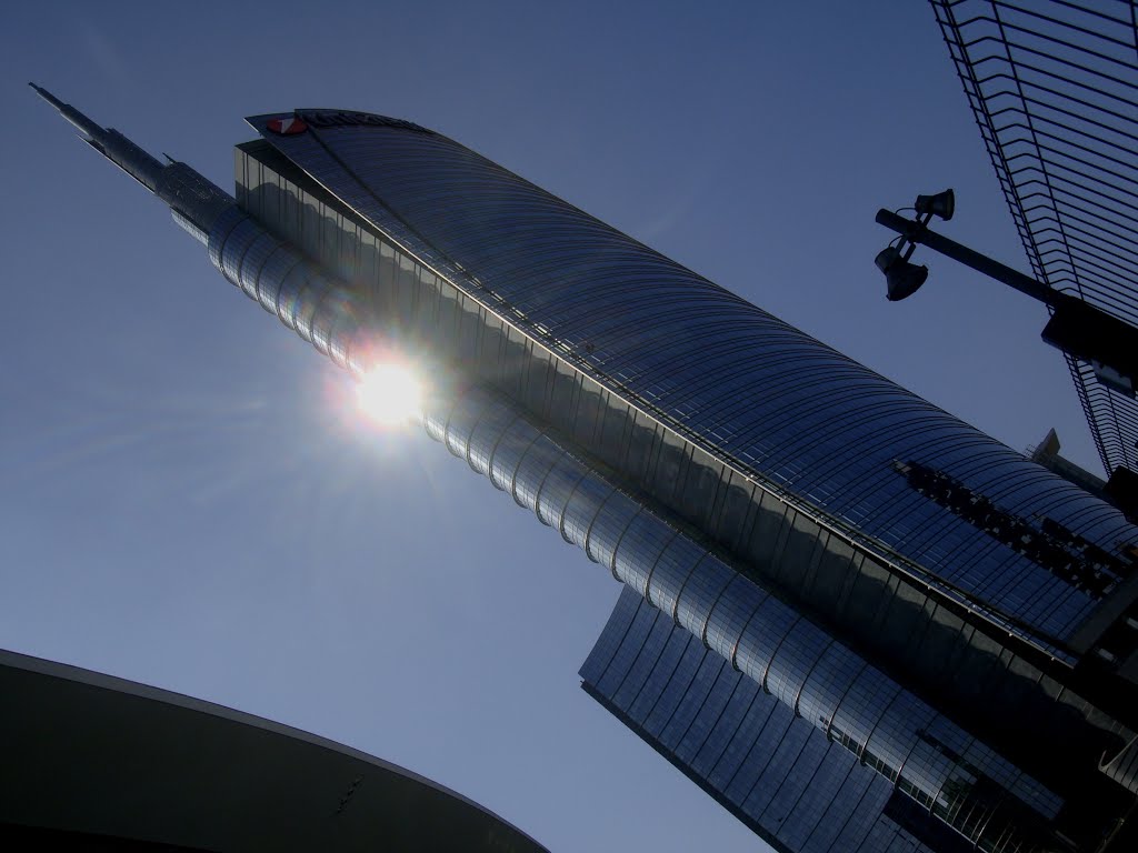 Milano del futuro: profili in composizione controluce ( Torre Unicredit in Piazza Gae Aulenti ) by effeelle