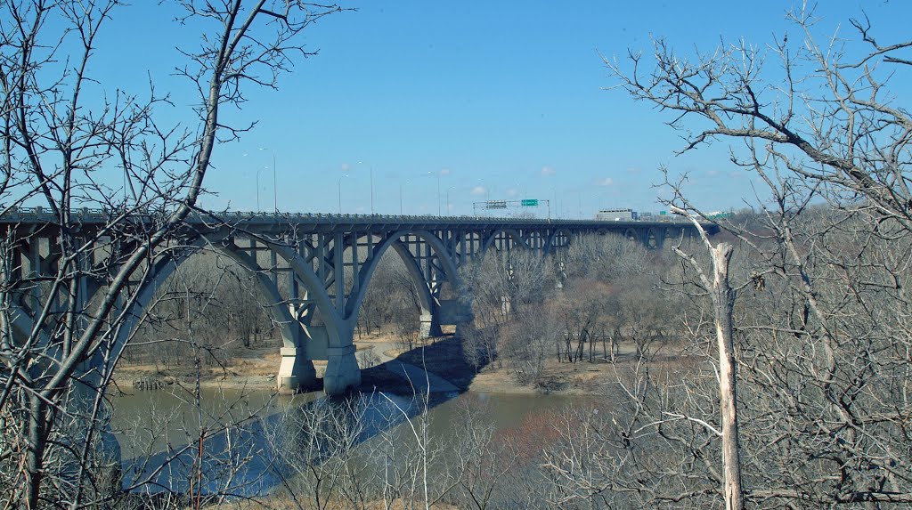 MENDOTA BRIDGE by rmonseth