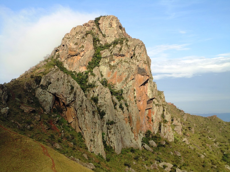 Olhar no Horizonte - Pedra Grande by Fernando Góes