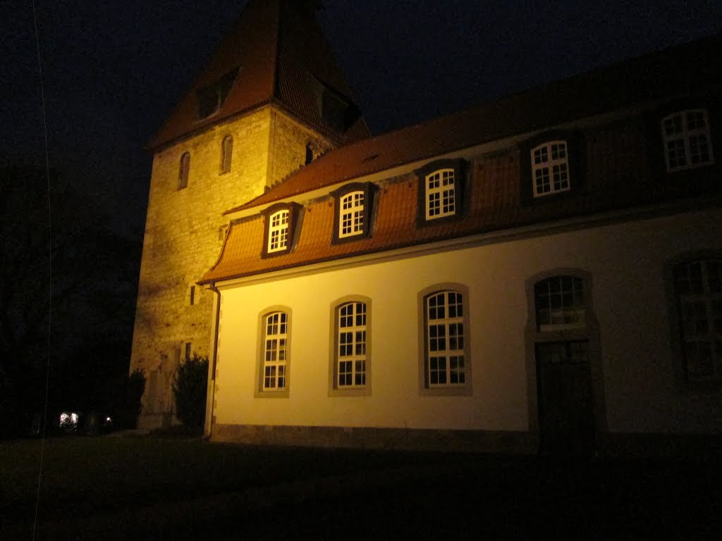 Jakobikirche - Hannover-Kirchrode Kleiner Hillen 1 by eskiniwach