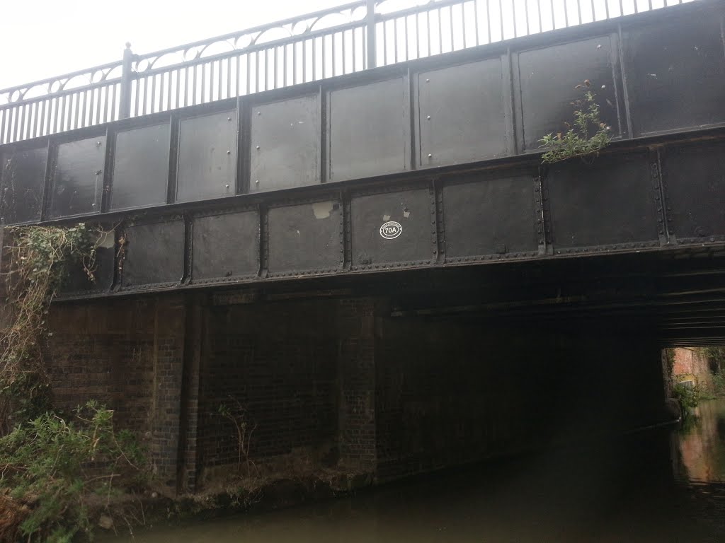 Bridge 70A Grand Union Canal by quercusia