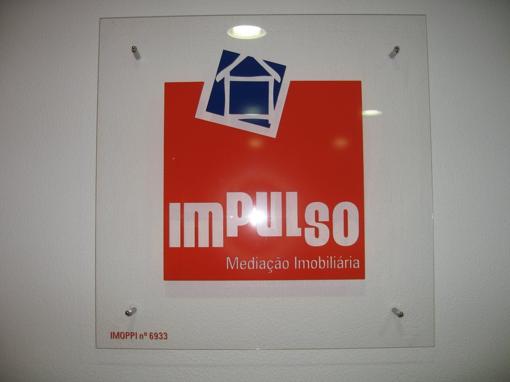 Impulso Loja Logotipo by zebatista