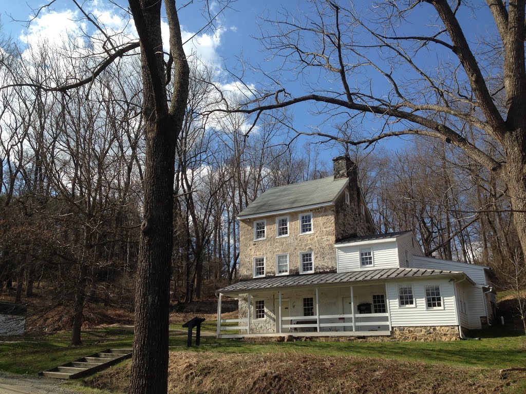 WCC Nature Center, De (Chambers House) by thistle252@aol.com