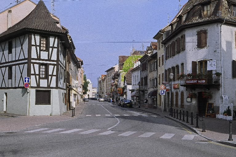 Huningue - alsace - france - rue abbattucci - restaurant vauban (9/1999) by danco3110