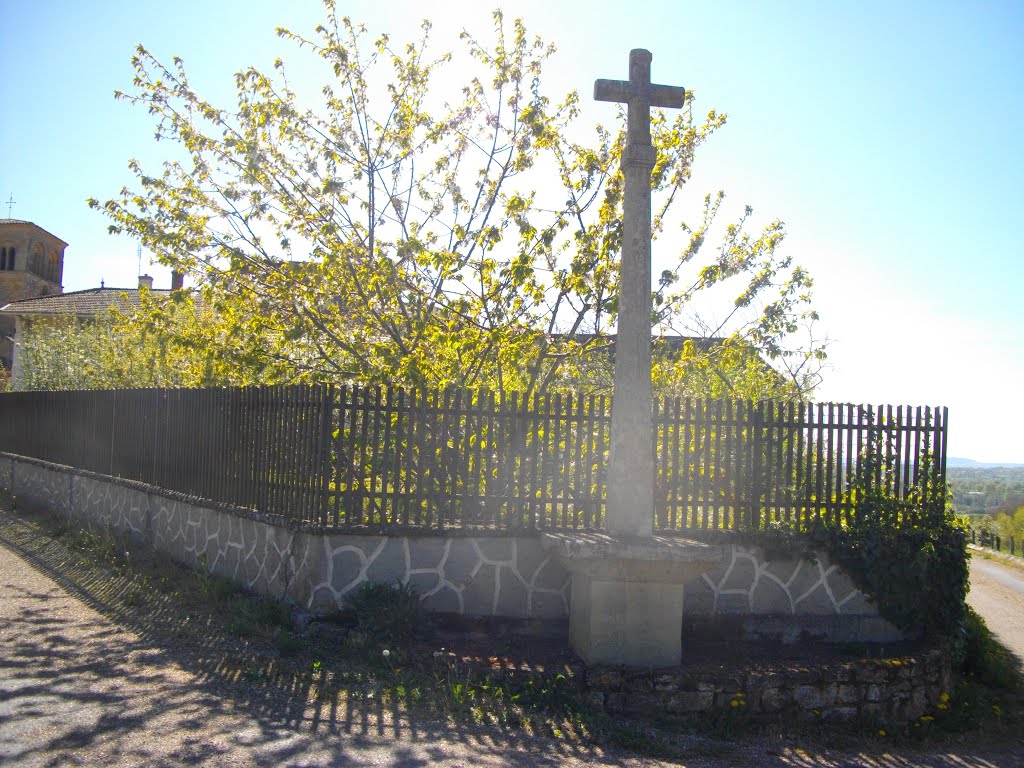 Calvaire à Iguerande by Claudius B.