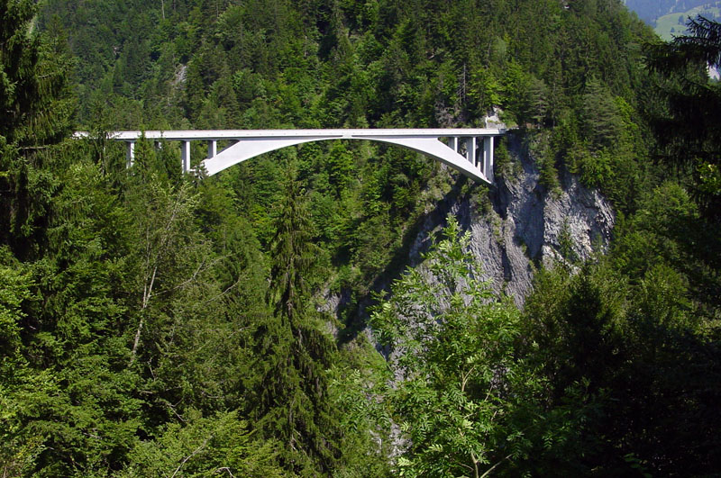 Salginatobel bridge, Schiers, Zwitserland by Lichttekenaar