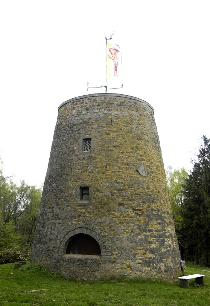 Oerlinghausen, ehemalige Windmühle auf dem Kamm des Teuto by Uwe Gehring