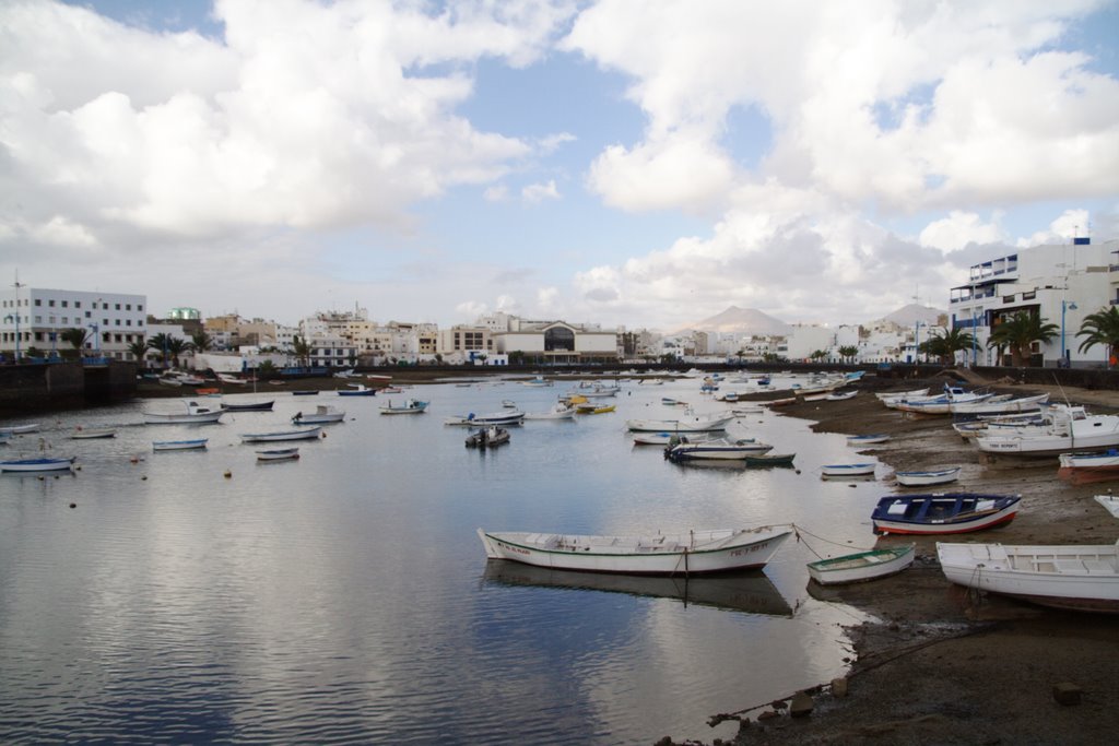 Arrecife little harbour 25/02/2008 by Gianluca Z.