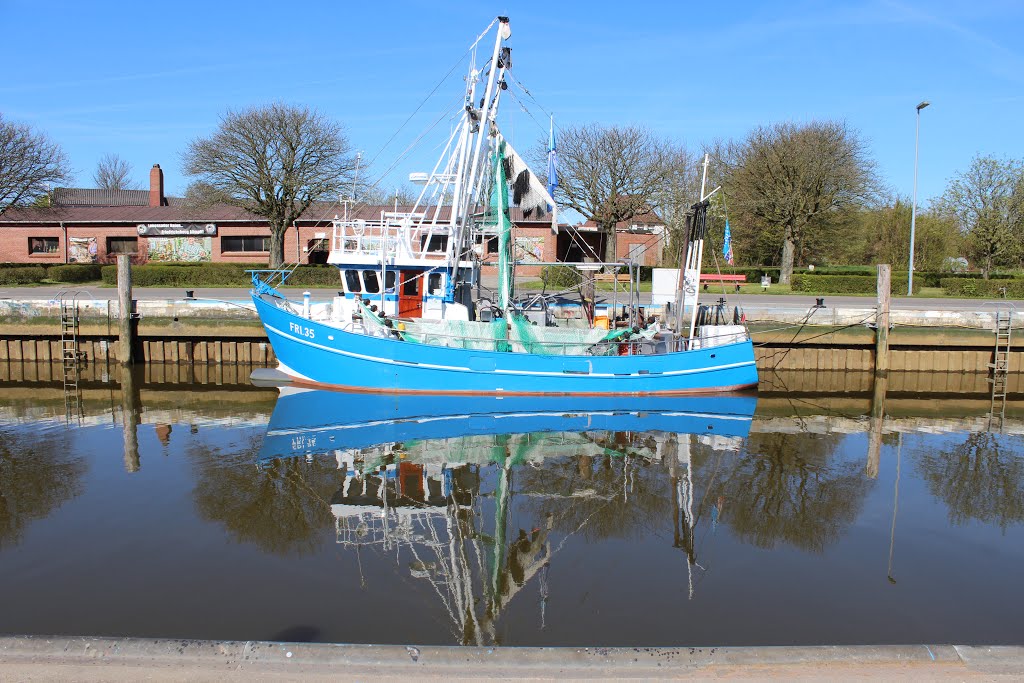 Friedrichskoog Hafen by Frauke Feind