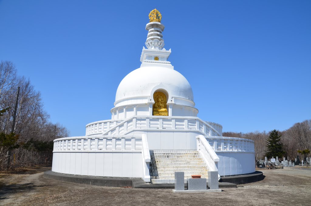 千歳仏舎利塔（千歳市慰霊塔） by touman