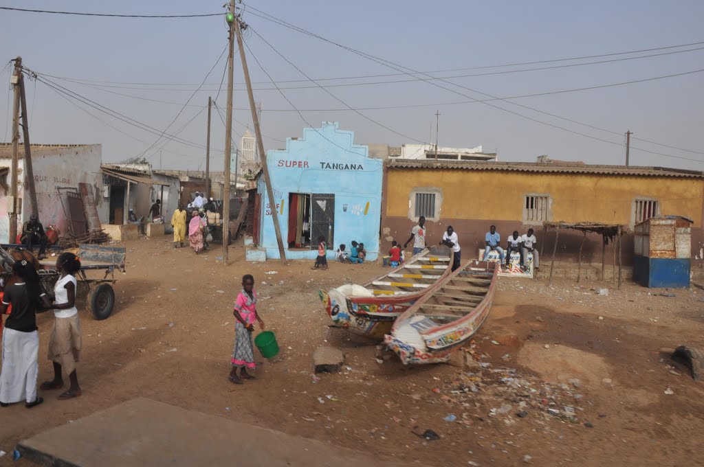 Kayar, Senegal by Ser Viajero