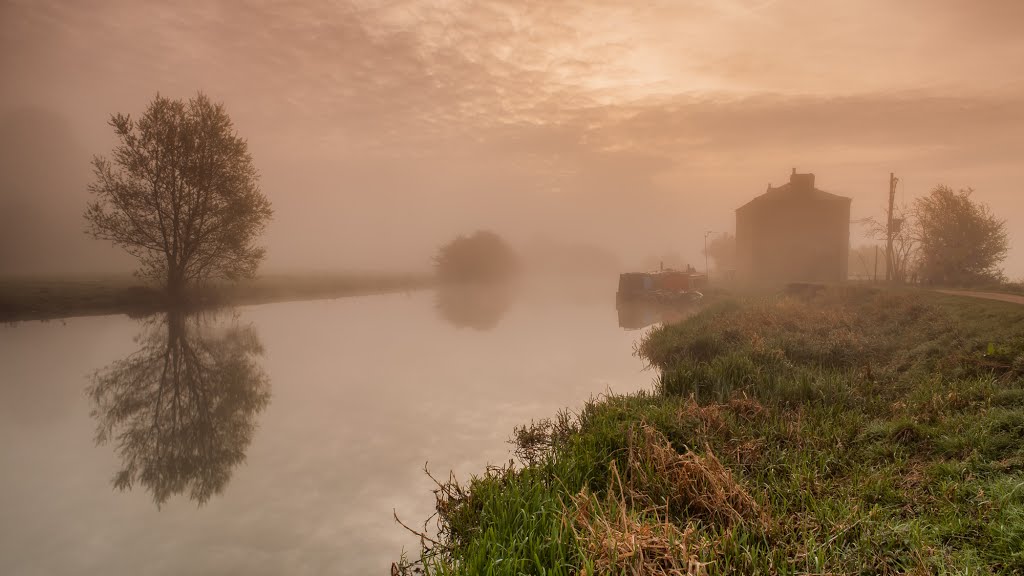 Hertford River by Fuzzypiggy