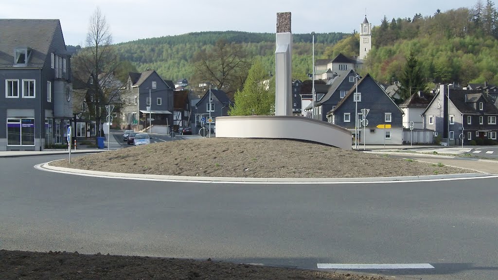 Kreisverkehr in Siegen-Eiserfeld by Willi Johannes