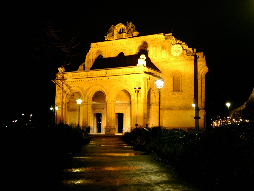 Anhalter Bahnhof Berlin (Portikus) 31.12.2006 by Bikertyp