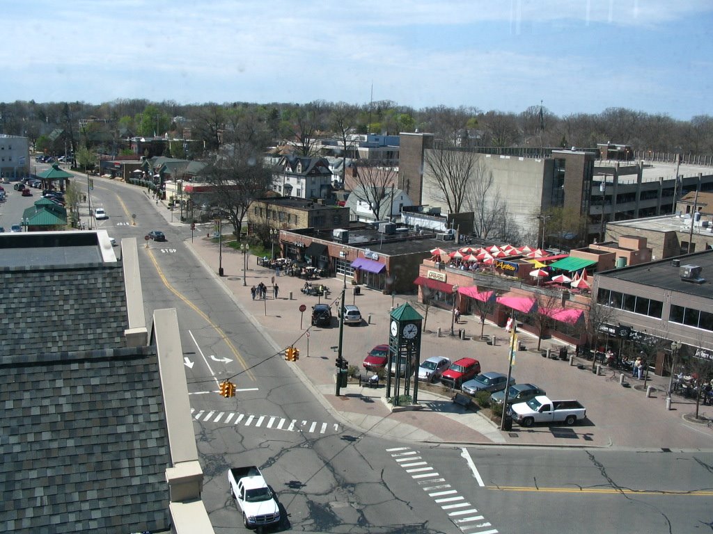 Downtown East Lansing, Mac & Albert Ave by Tony.K