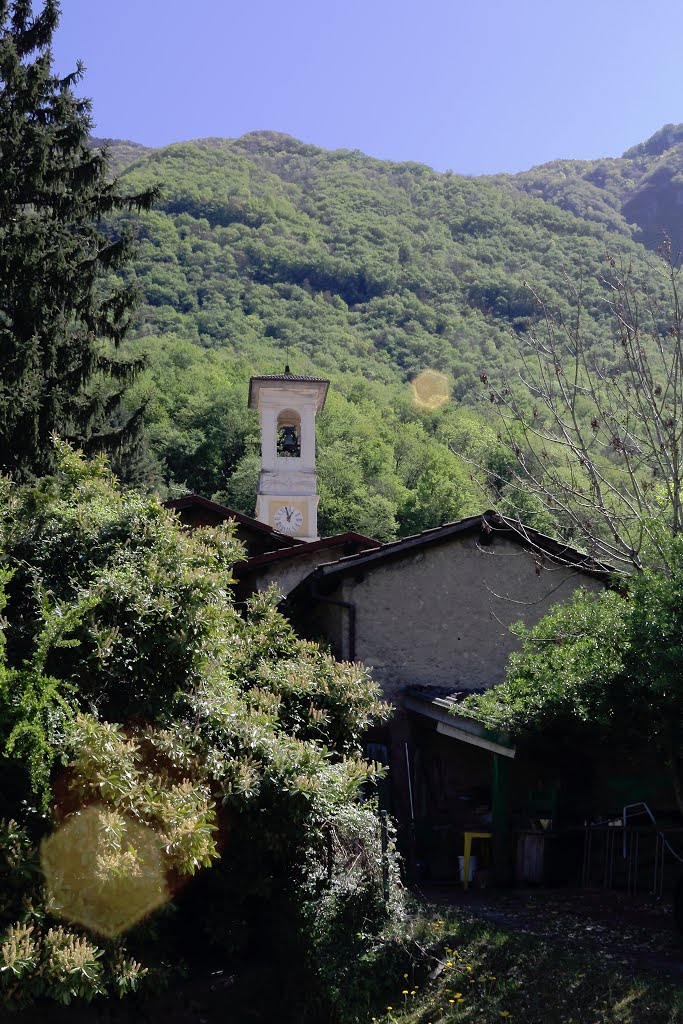 Cascina ticinese by Paolo Lazzarini